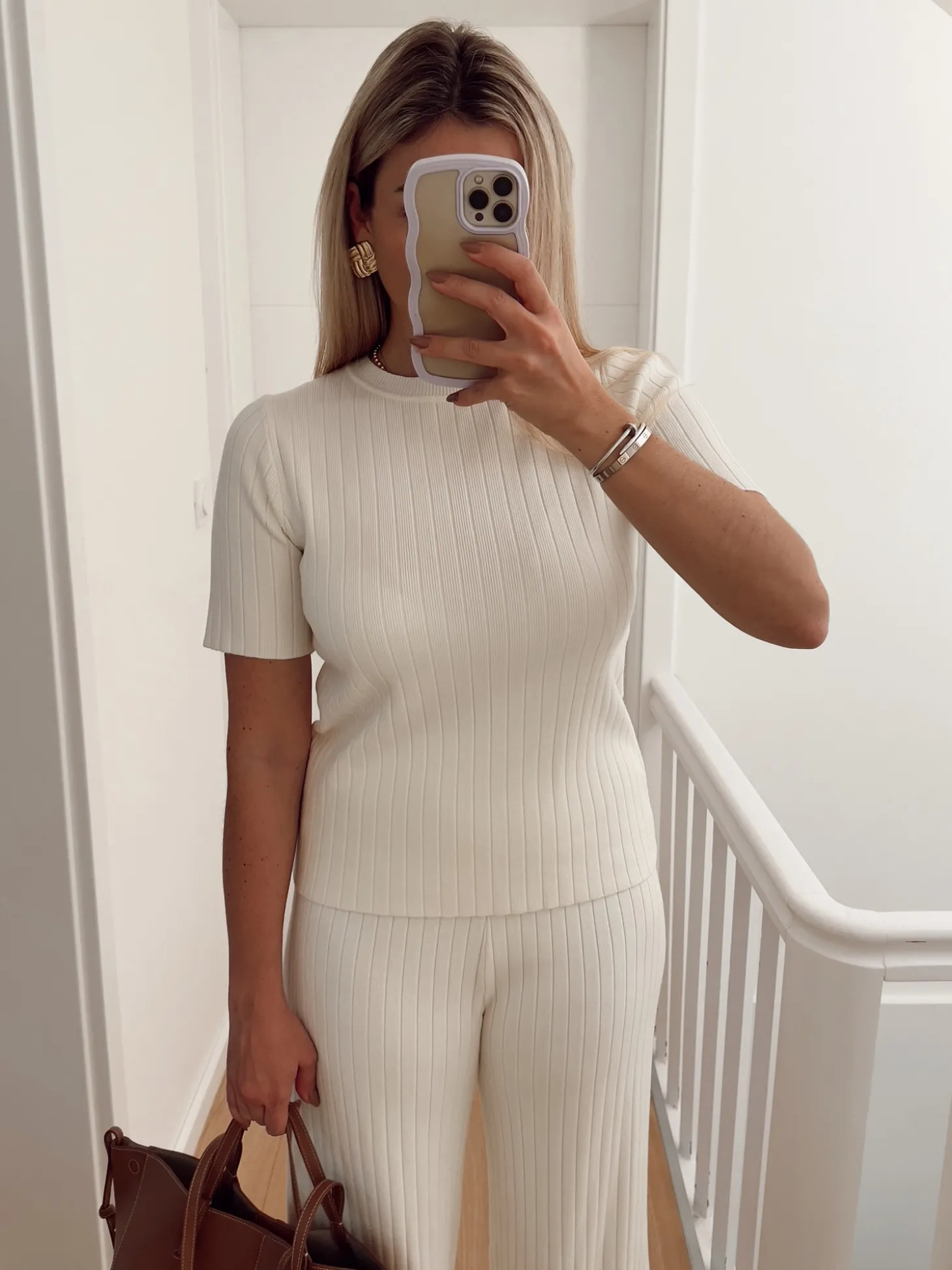 Hello Moon Shop Ensemble BOMBI New
