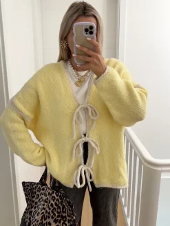 Hello Moon Shop Pull SACHA Online
