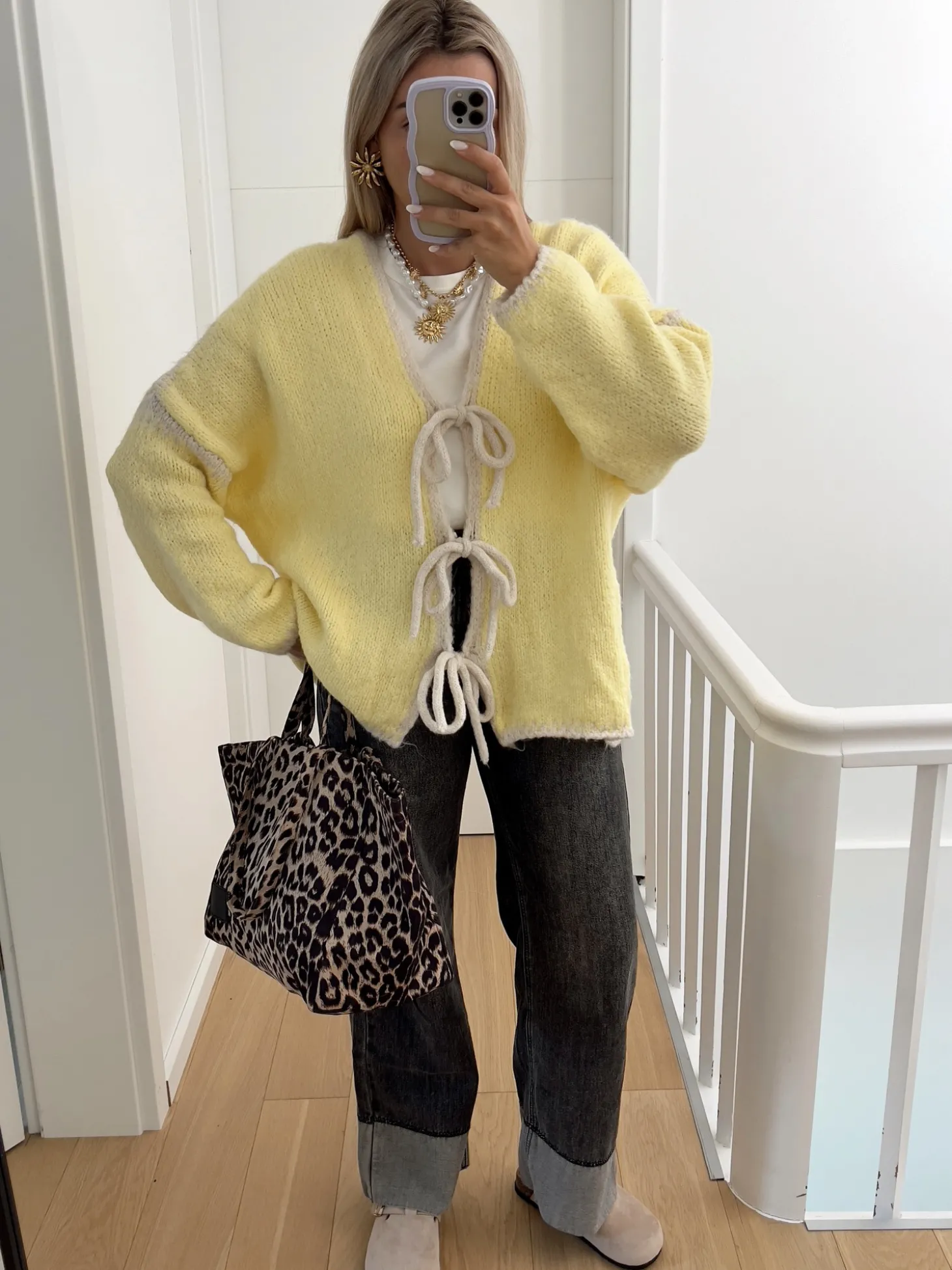 Hello Moon Shop Pull SACHA Online