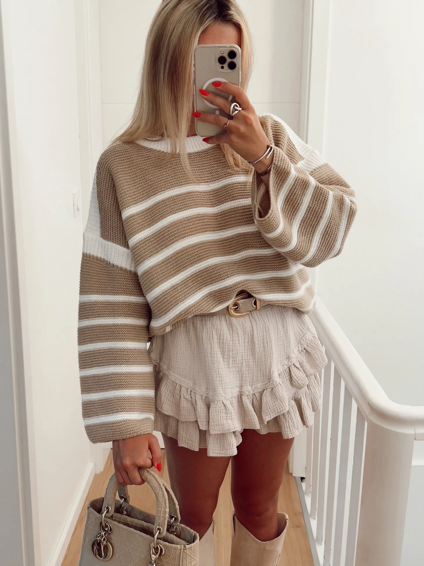 Hello Moon Shop Short STOM Store
