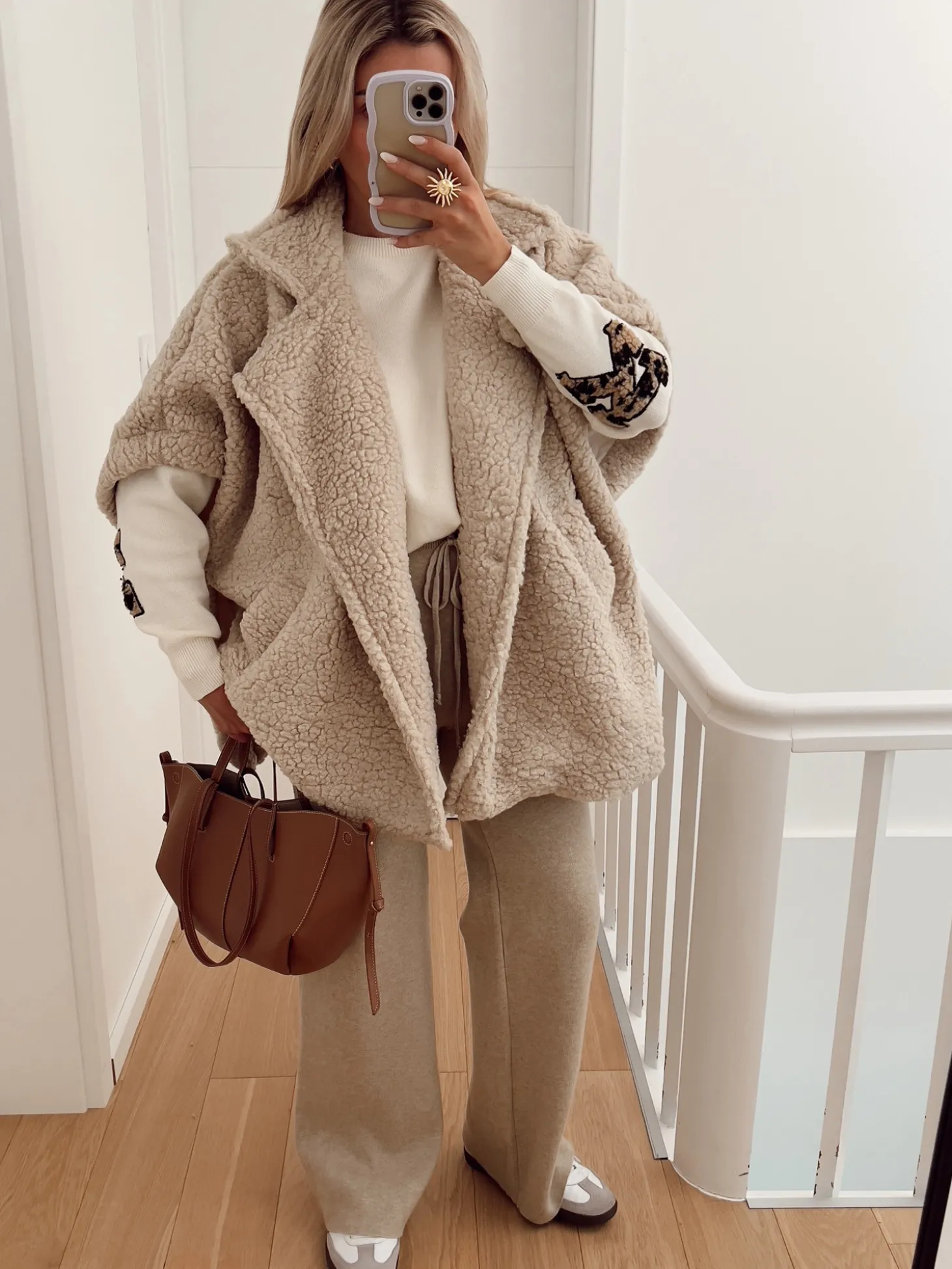 Hello Moon Shop Veste poncho IDA New